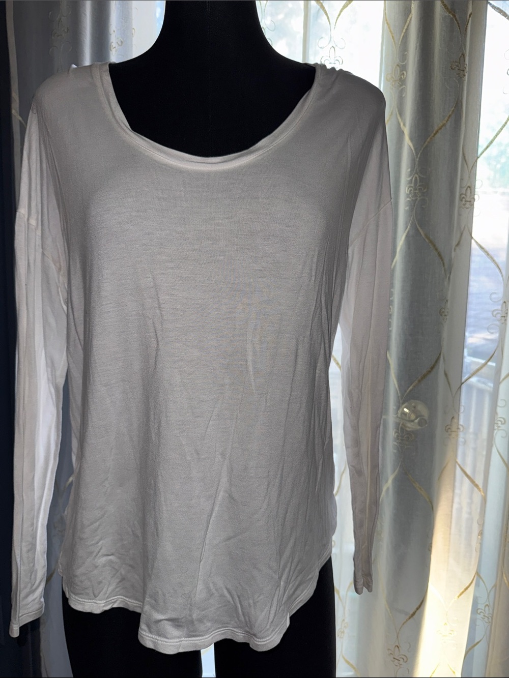 Banana Republic White Long-Sleeve Scoop Neck Top